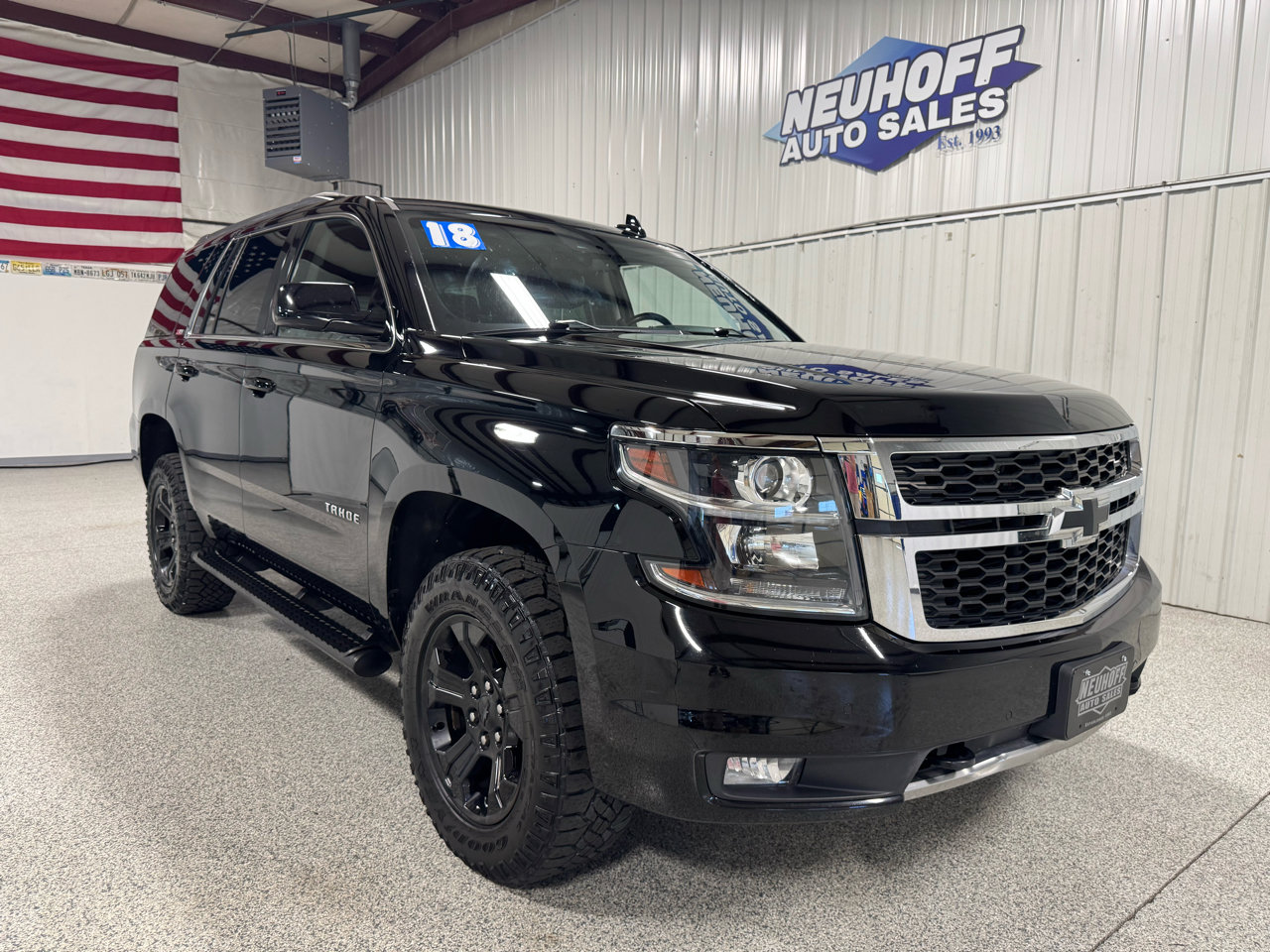 Used 2018 Chevrolet Tahoe LT w/ Luxury Package image 2
