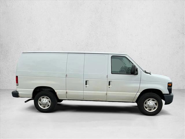 Used 2013 Ford E-250 and Econoline 250 w/ Commercial Cargo Van Pkg RWD image 4