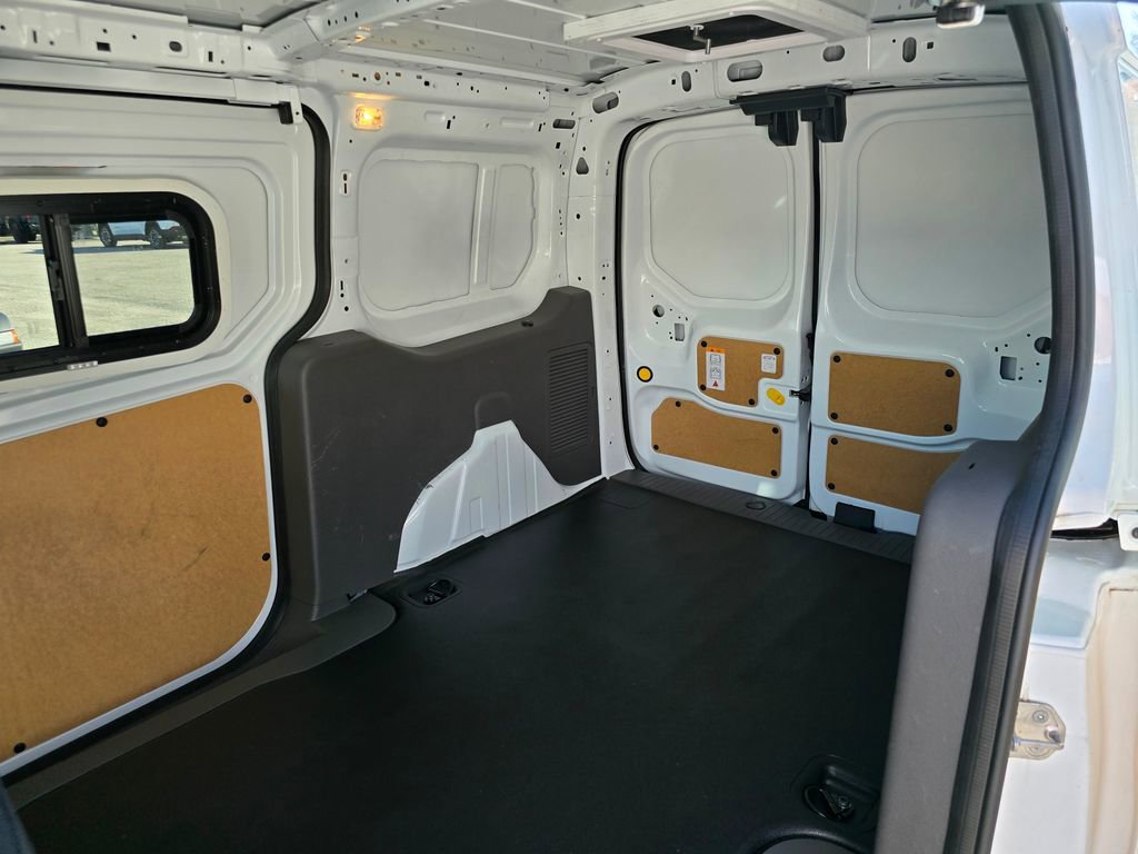 Used 2023 Ford Transit Connect XL image 11