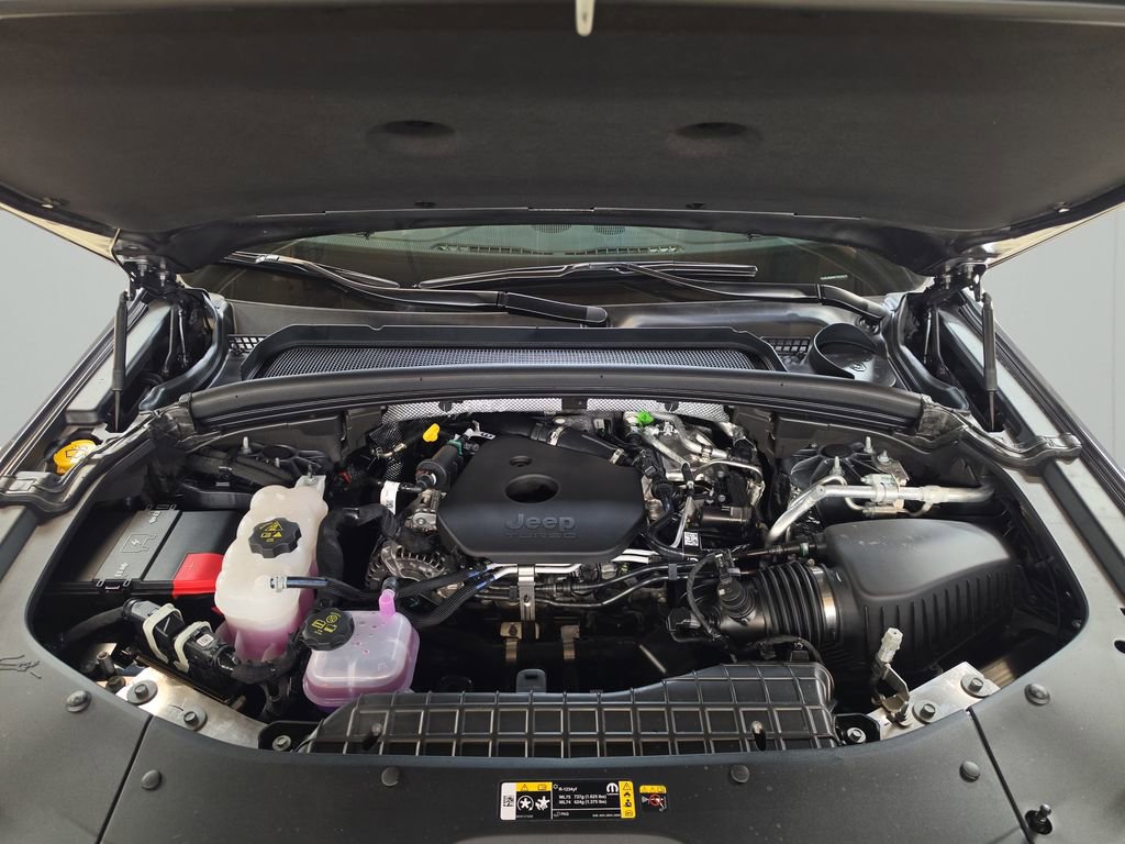 New 2026 Jeep Grand Cherokee L Limited w/ Limited Altitude Package AWD/4WD image 9