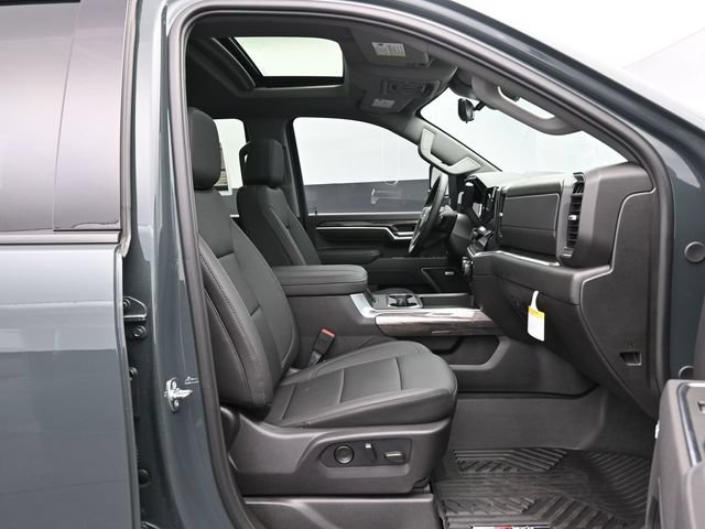 New 2026 Chevrolet Silverado 2500 LTZ w/ LTZ Plus Package AWD/4WD image 39