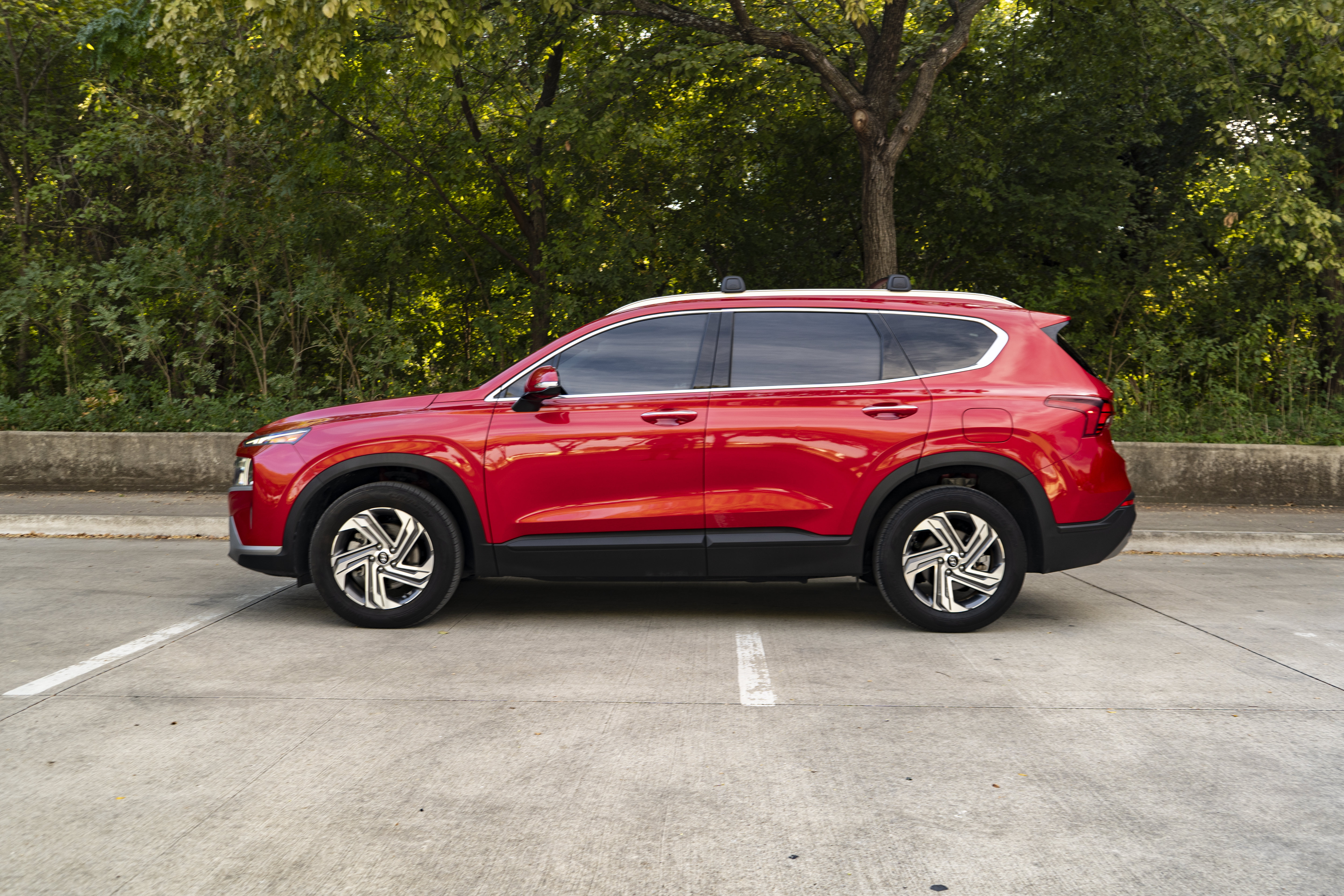 Used 2023 Hyundai Santa Fe SEL FWD image 6