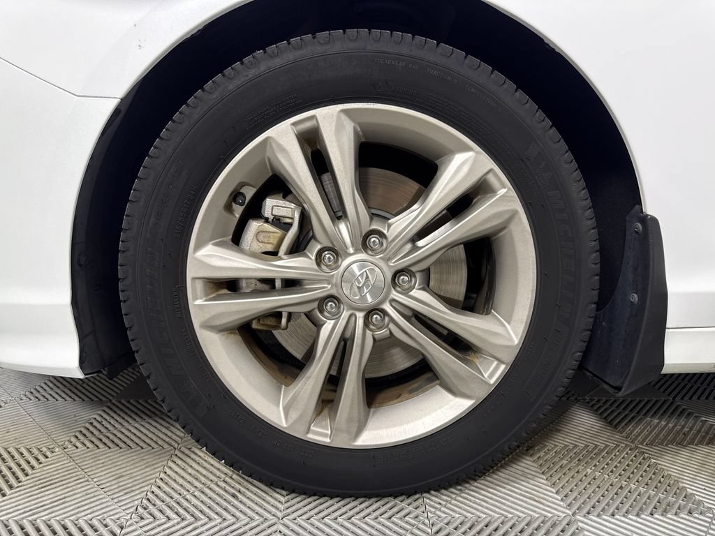 Used 2019 Hyundai Sonata Limited FWD image 20