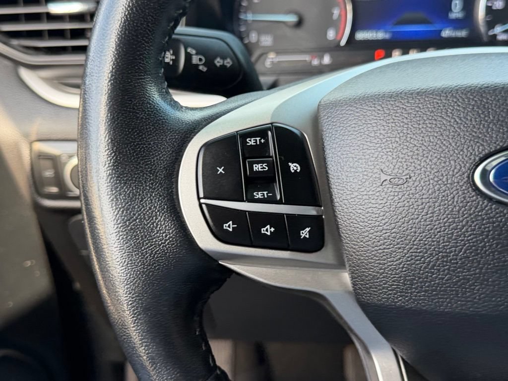 Certified 2022 Ford Explorer XLT RWD image 25