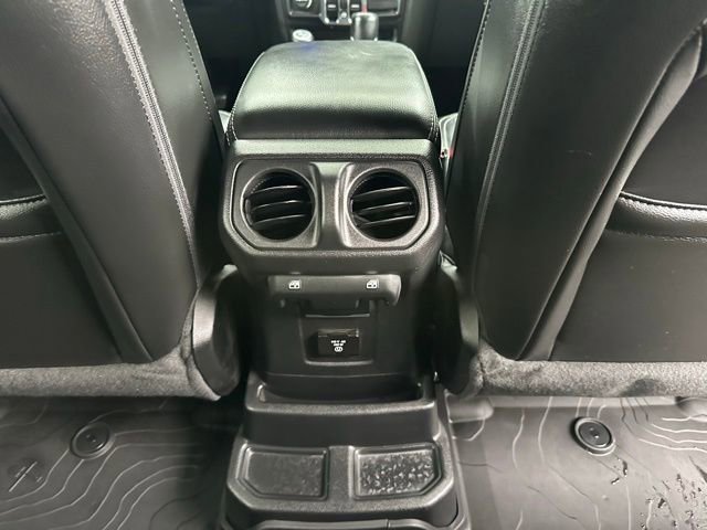 Used 2022 Jeep Wrangler Unlimited Sahara w/ Cold Weather Group image 36