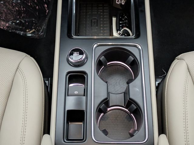 New 2026 Lincoln Corsair Reserve image 17