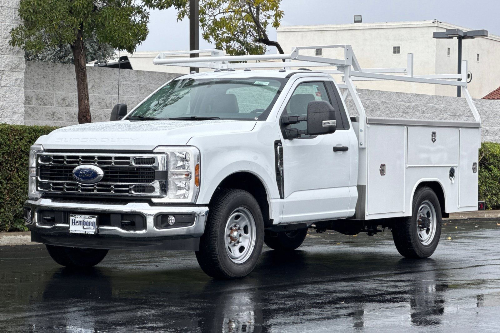 New 2026 Ford F350 XL w/ XL Chrome Package RWD image 8