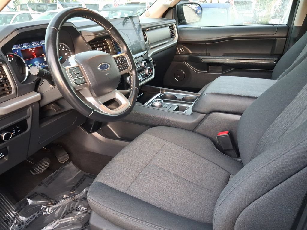 Used 2024 Ford Expedition Max XLT RWD image 16