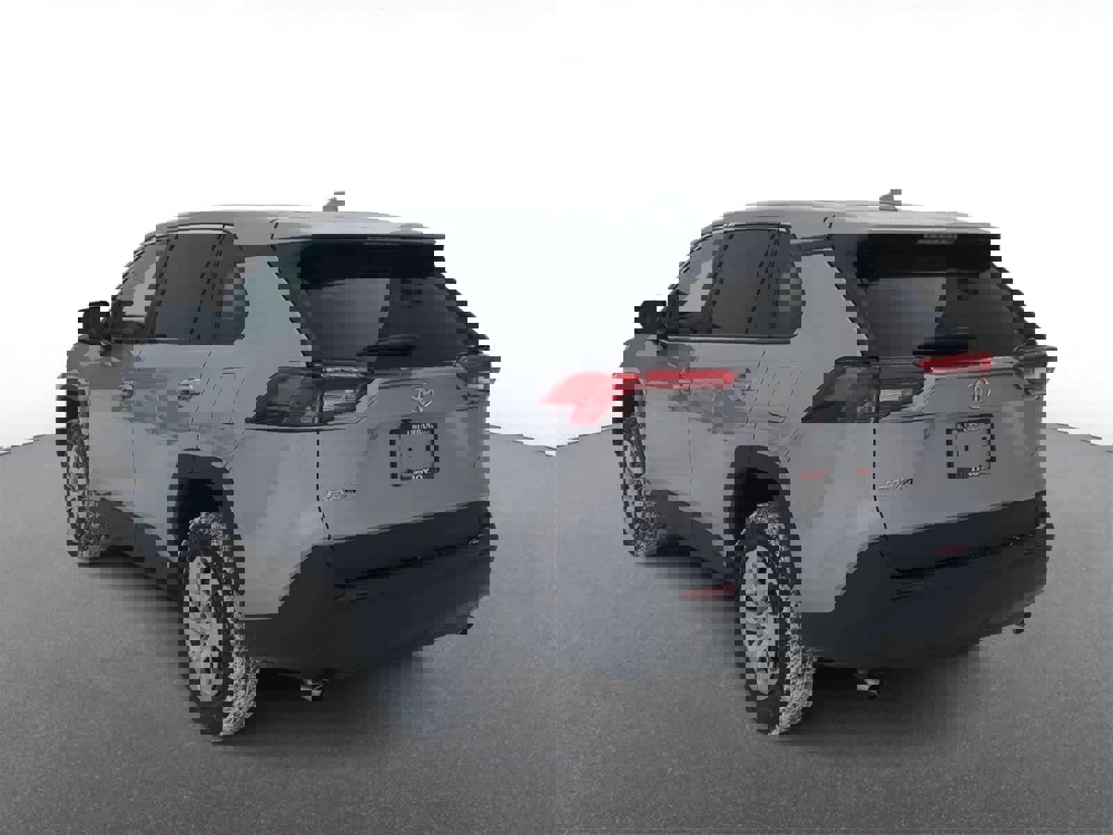 Used 2022 Toyota RAV4 LE image 6