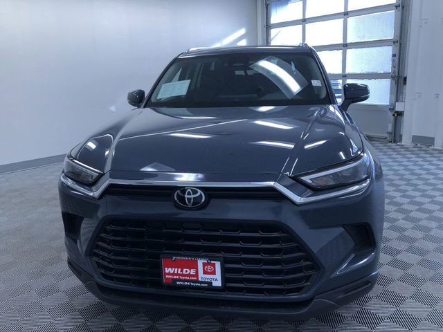 Used 2025 Toyota Grand Highlander XLE image 16