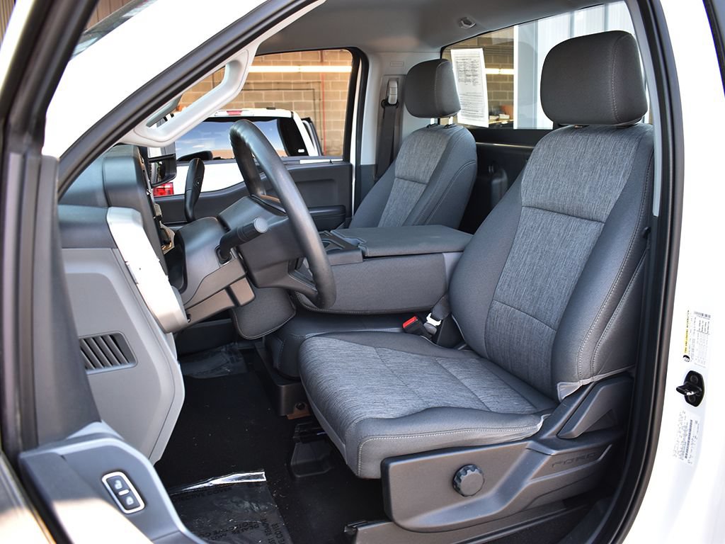 Used 2023 Ford F250 XL w/ STX Appearance Package AWD/4WD image 5