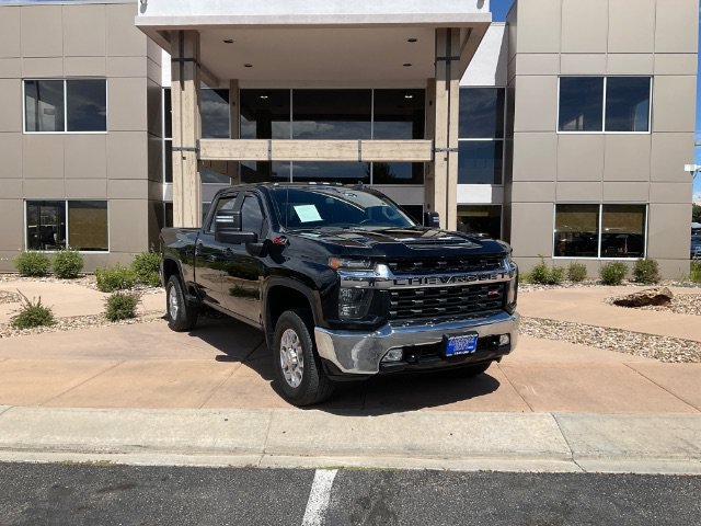 Used 2021 Chevrolet Silverado 2500 LT w/ Convenience Package AWD/4WD image 2