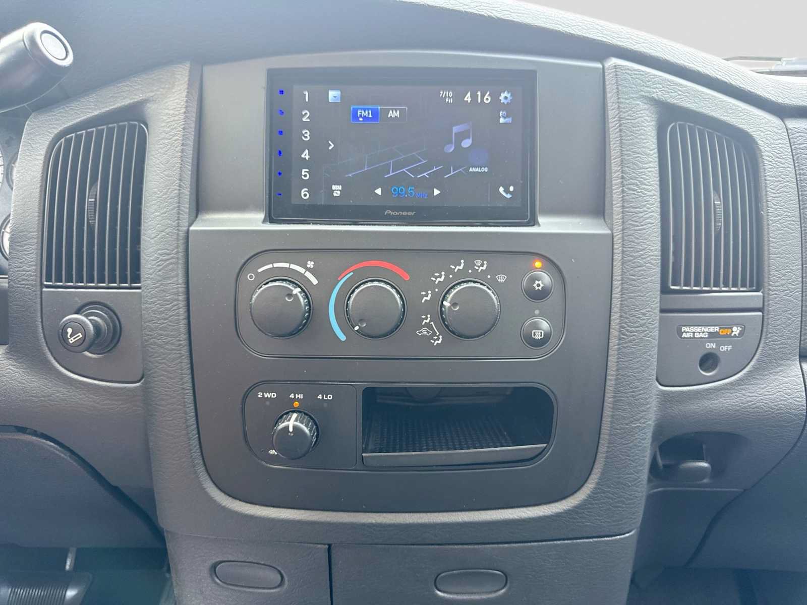 Used 2004 Dodge Ram 1500 Truck SLT w/ Sport Appearance Group AWD/4WD image 26