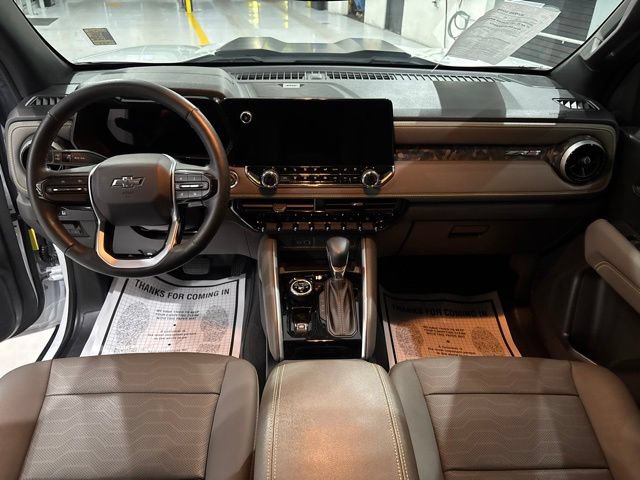 Used 2025 Chevrolet Colorado ZR2 w/ Technology Package AWD/4WD image 21