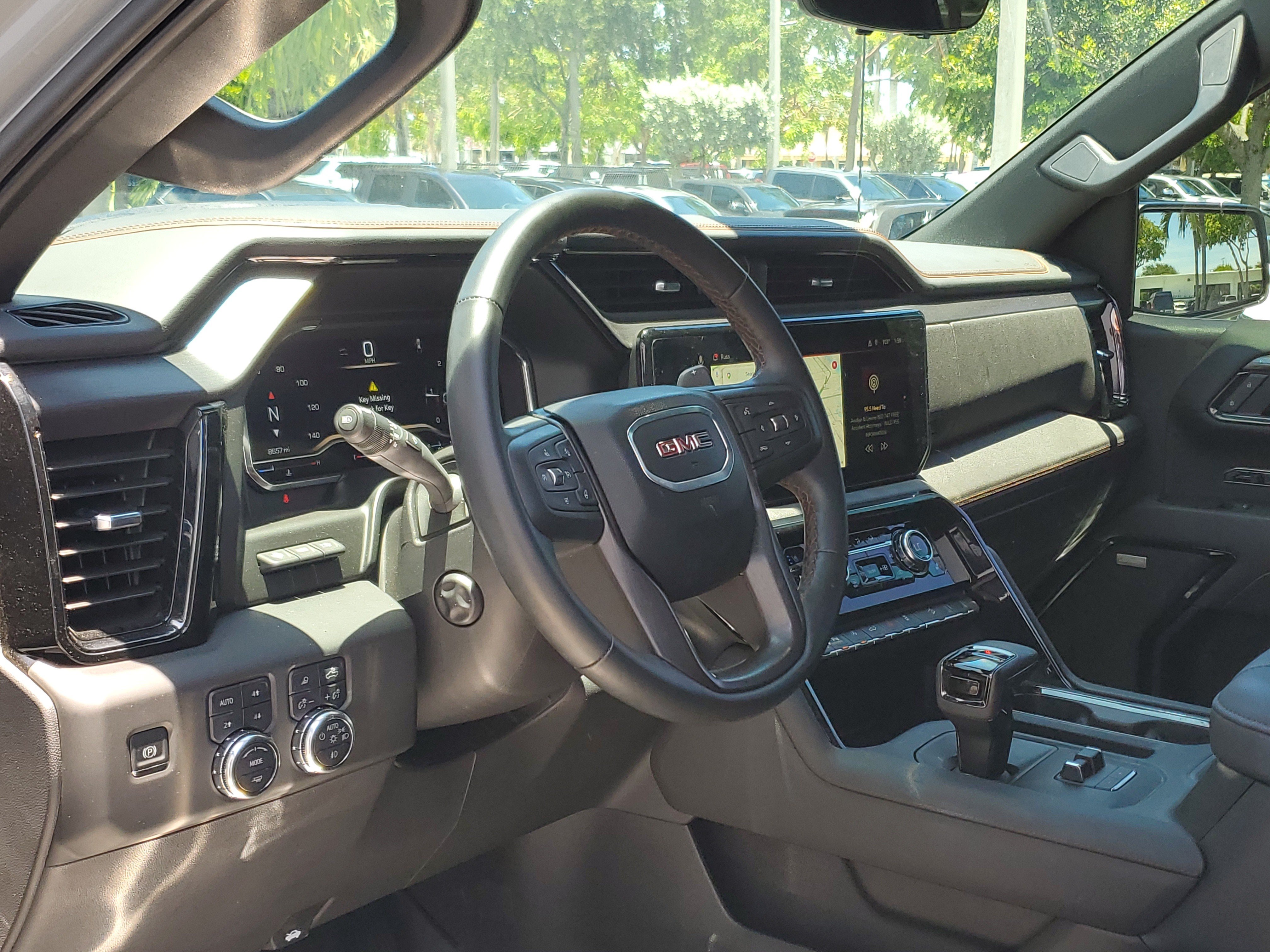 Used 2025 GMC Sierra 1500 AT4 w/ AT4 Premium Package AWD/4WD image 10