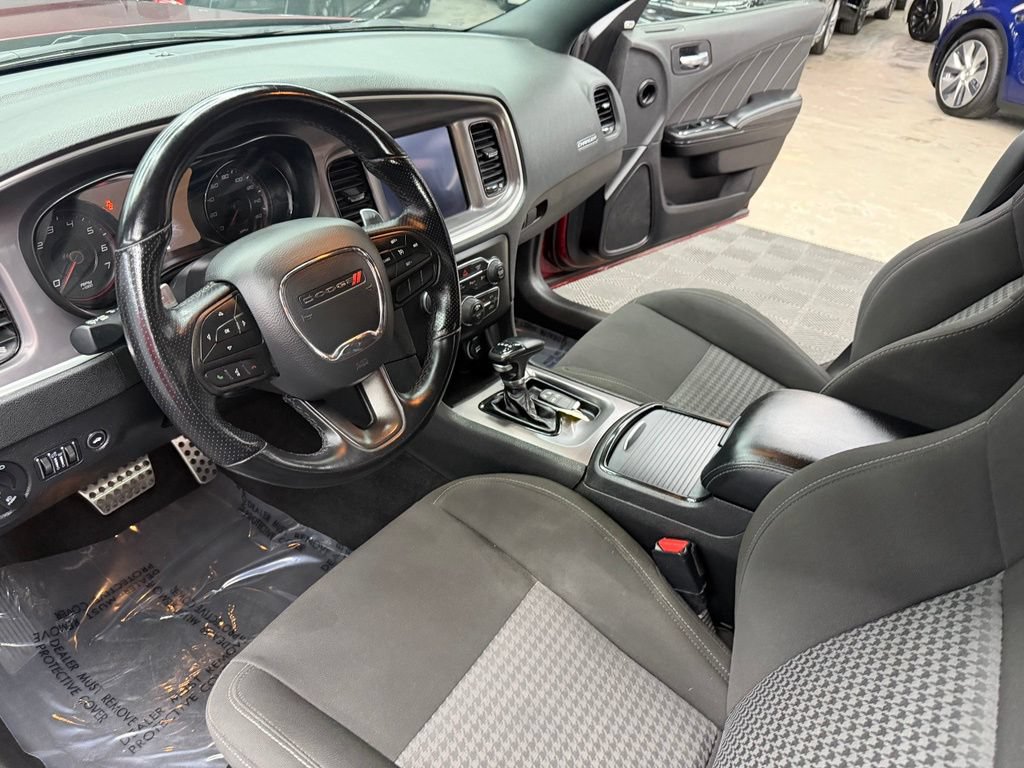 Used 2022 Dodge Charger R/T w/ Blacktop Package RWD image 31