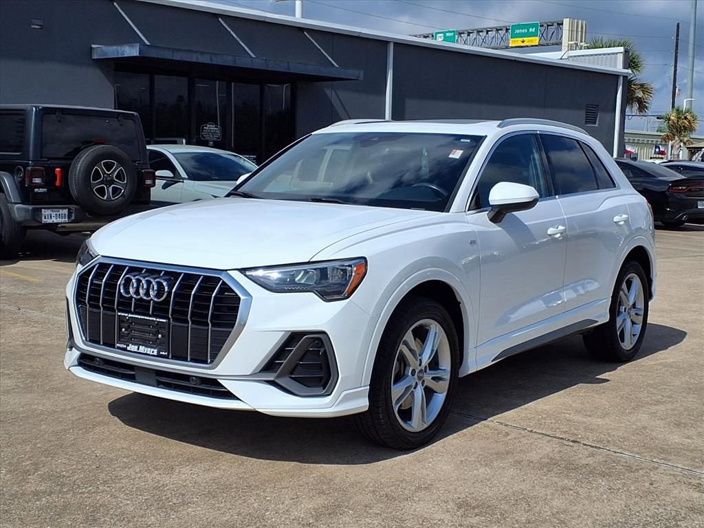 Used 2019 Audi Q3 2.0T Premium w/ Convenience Package image 3