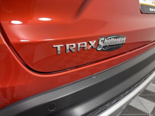 Used 2024 Chevrolet Trax LT w/ Driver Confidence Package FWD image 38