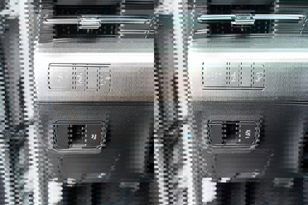 New 2026 Hyundai Kona SEL Premium image 23