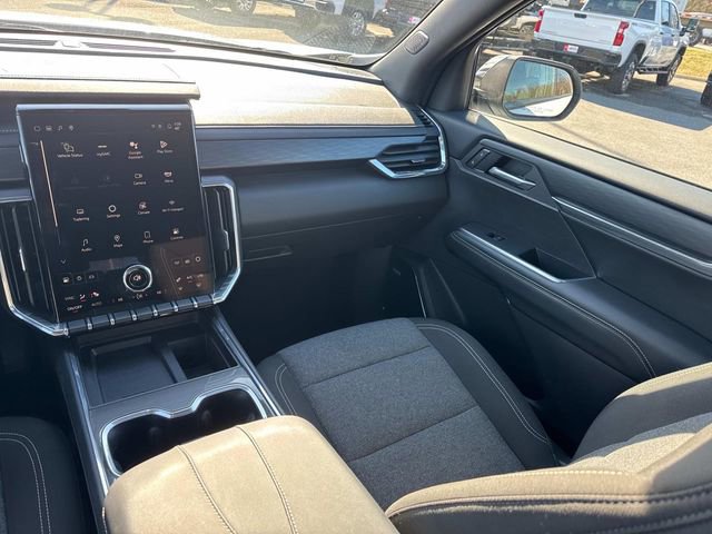 Used 2025 GMC Acadia Elevation image 45