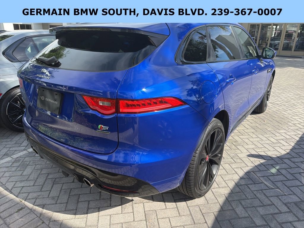 Used 2019 Jaguar F-PACE S image 15