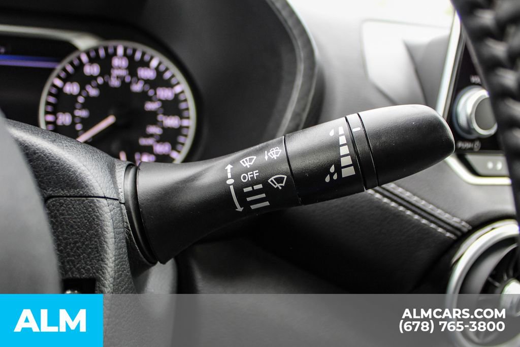 Used 2025 Nissan Sentra SV w/ All-Weather Package image 30