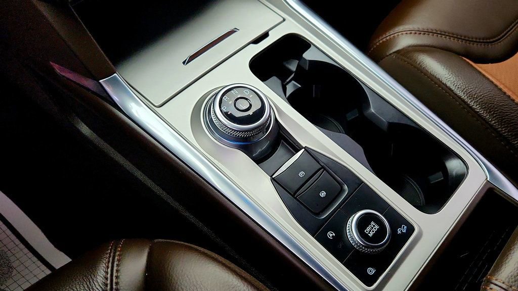 Used 2023 Ford Explorer King Ranch w/ Technology Package AWD/4WD image 17