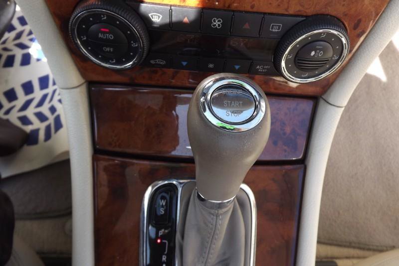 Used 2005 Mercedes-Benz CLK 500 Cabriolet image 21