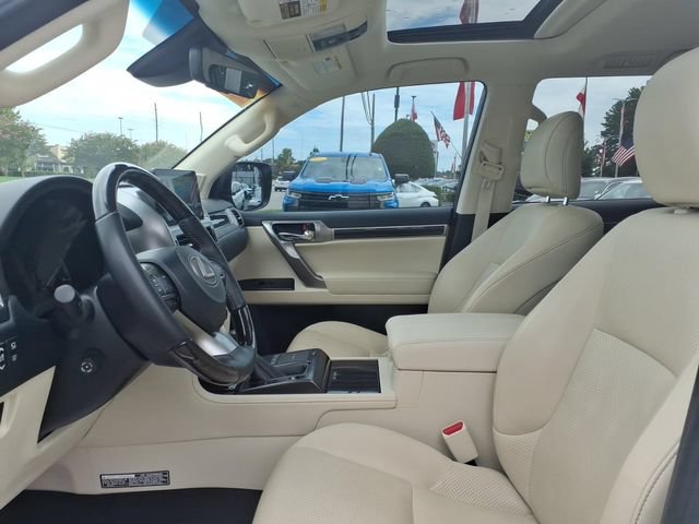 Used 2023 Lexus GX 460 Luxury w/ Accessory Package AWD/4WD image 5
