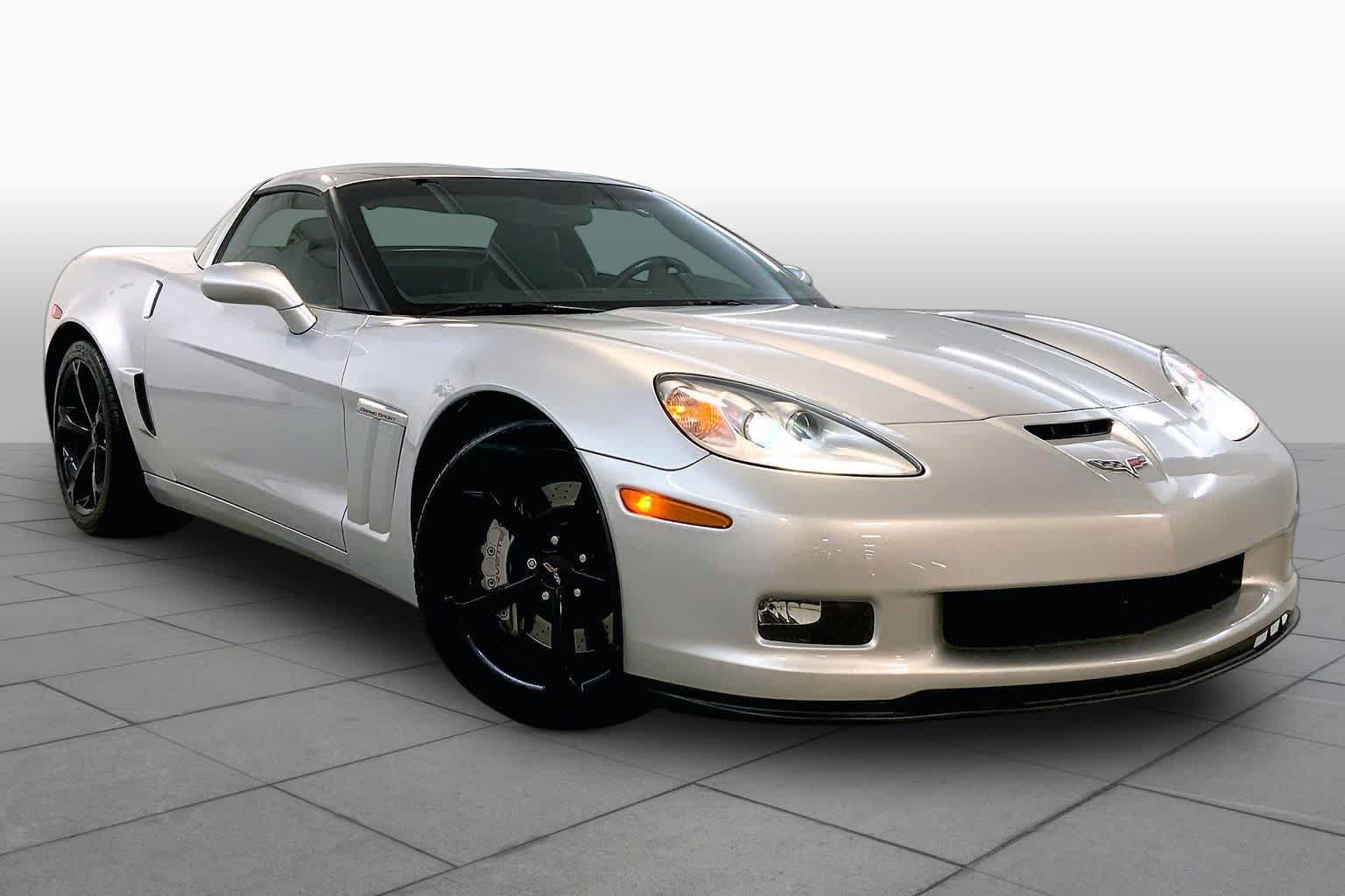Used 2013 Chevrolet Corvette Grand Sport w/ 2LT Preferred Equipment Group RWD image 2