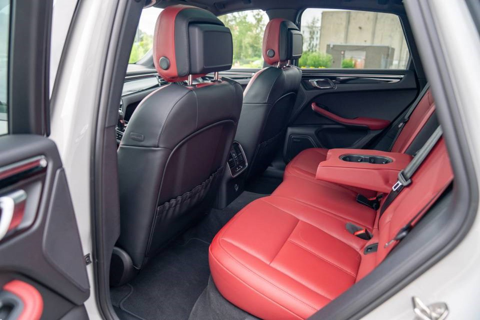 New 2026 Porsche Macan AWD/4WD image 23