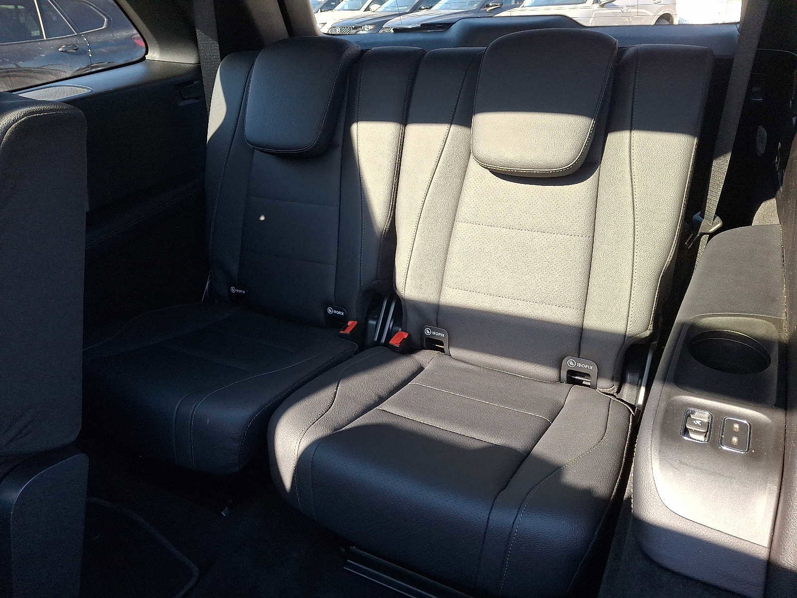 Used 2024 Mercedes-Benz GLS 450 4MATIC image 11