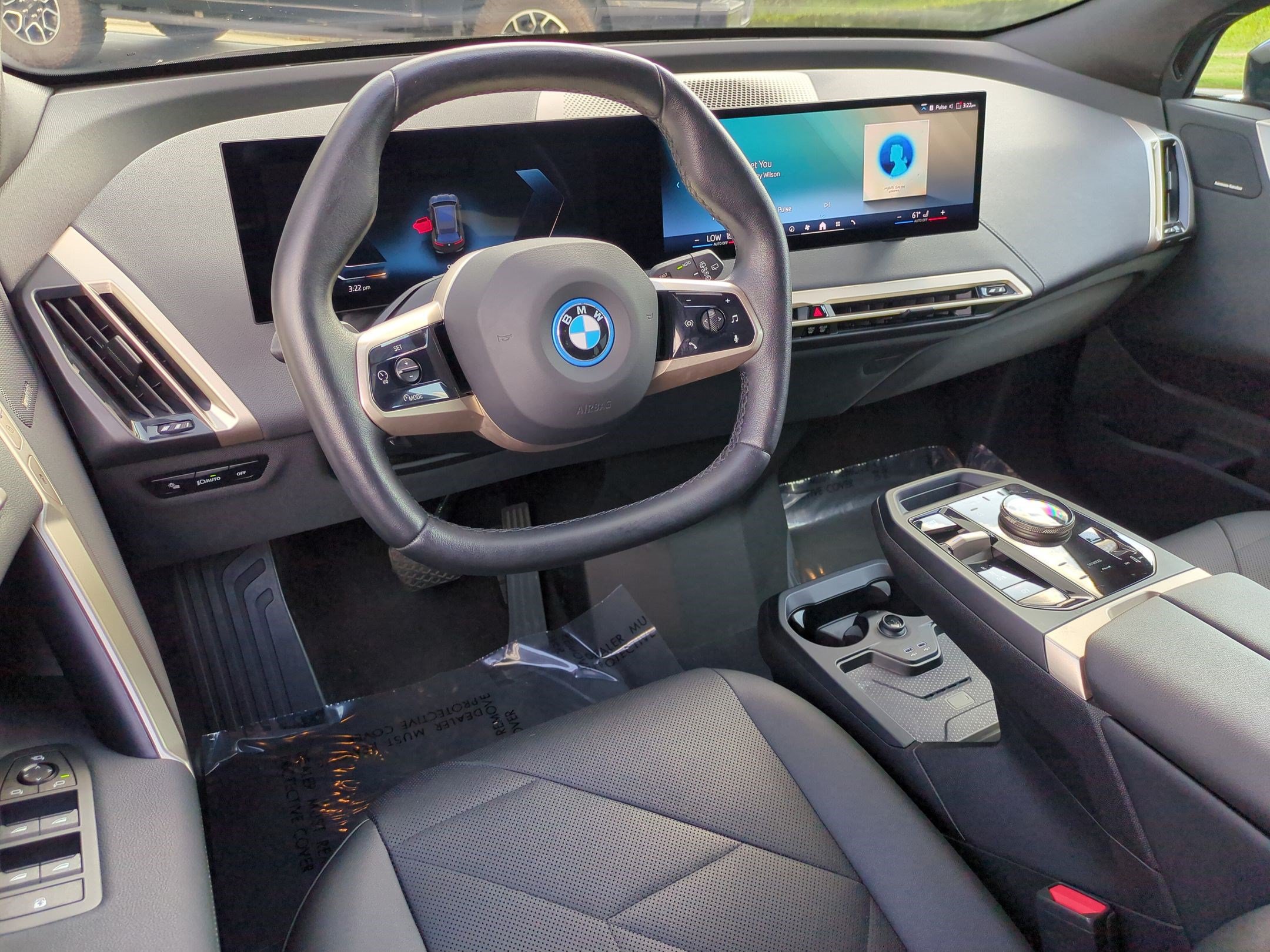 Certified 2024 BMW iX xDrive50 w/ Premium Package AWD/4WD image 29