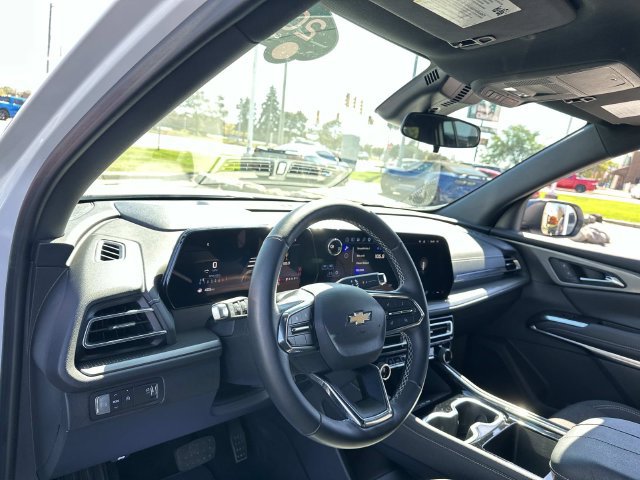 Certified 2025 Chevrolet Traverse LT FWD image 9