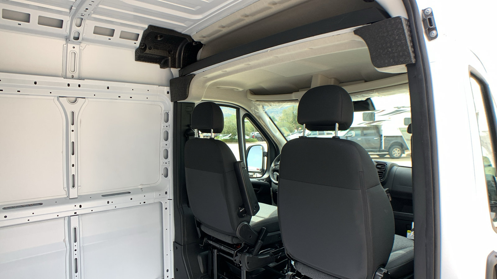 New 2026 RAM ProMaster 2500 w/ Convenience Group FWD image 21