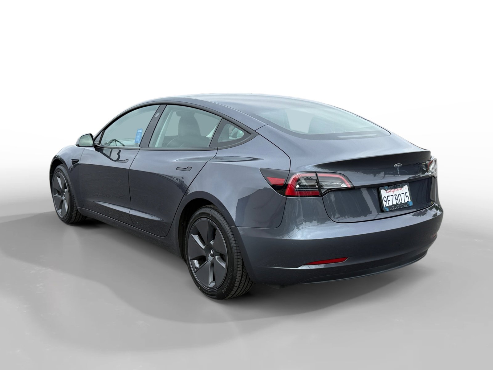 Used 2023 Tesla Model 3 Standard Range RWD image 3