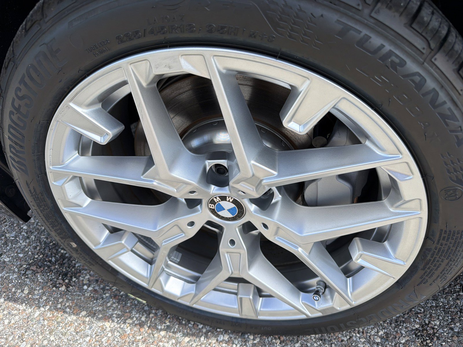 New 2026 BMW 330i xDrive Sedan w/ Premium Package AWD/4WD image 10