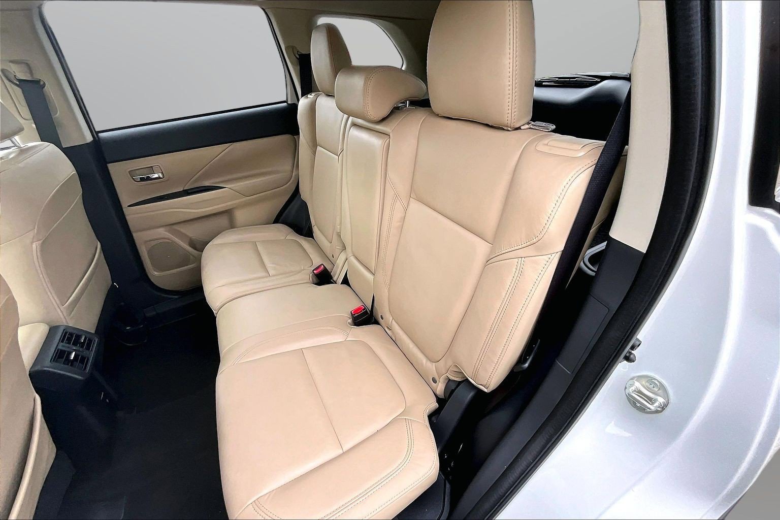 Used 2020 Mitsubishi Outlander GT AWD/4WD image 18