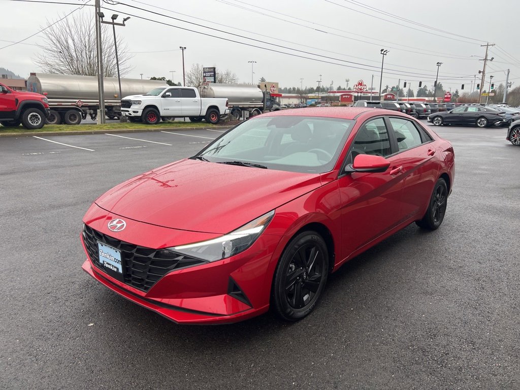 Used 2022 Hyundai Elantra SEL w/ Convenience Package image 7