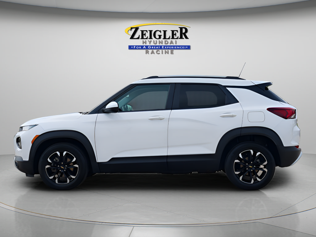 Used 2023 Chevrolet TrailBlazer LT FWD image 4