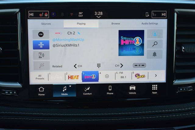 New 2026 Chrysler Pacifica Select image 25