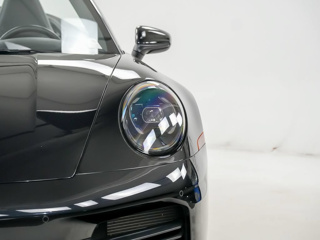 Used 2025 Porsche 911 Carrera RWD image 8