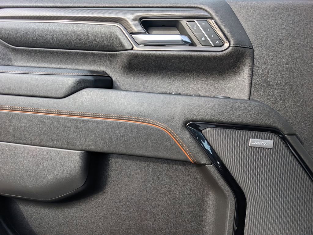 Used 2024 GMC Sierra 2500 AT4 w/ AT4 Premium Plus Package image 14