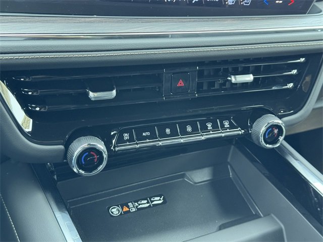 New 2025 Chevrolet Suburban Premier image 15