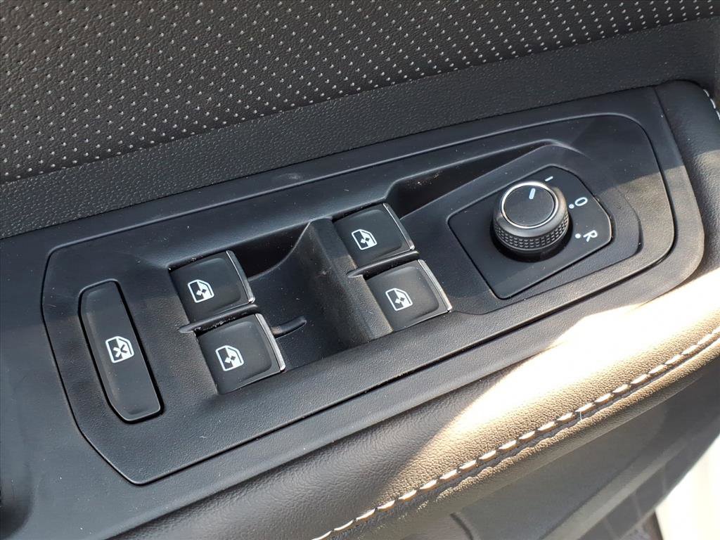 New 2026 Volkswagen Atlas SE image 10