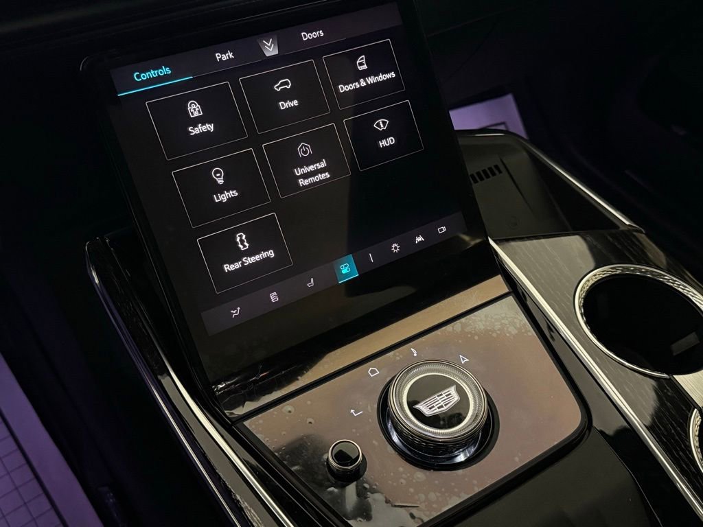 Used 2025 Cadillac Escalade IQ Luxury 1 image 33