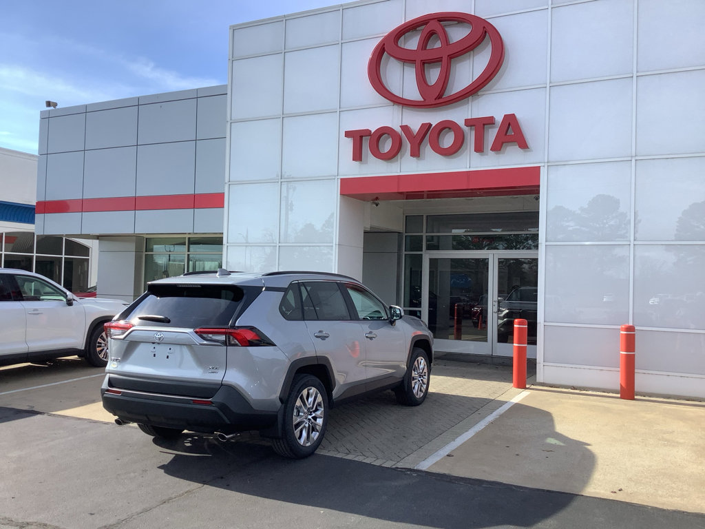 New 2025 Toyota RAV4 XLE Premium w/ Weather Package image 7