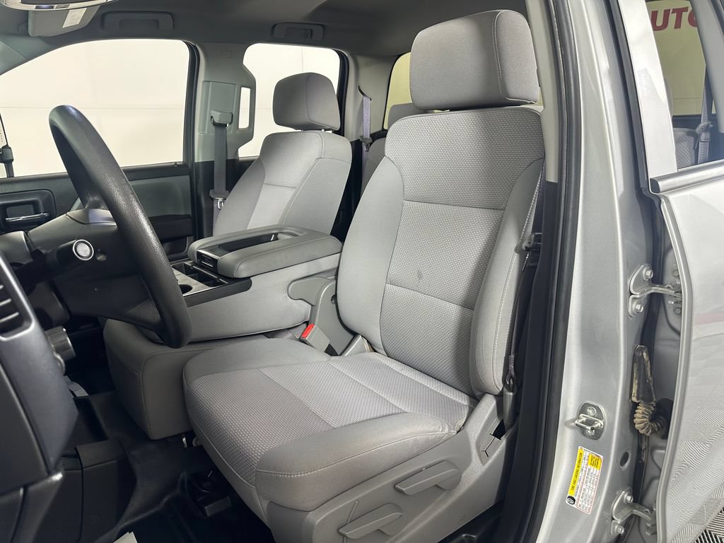 Used 2017 Chevrolet Silverado 1500 W/T AWD/4WD image 13