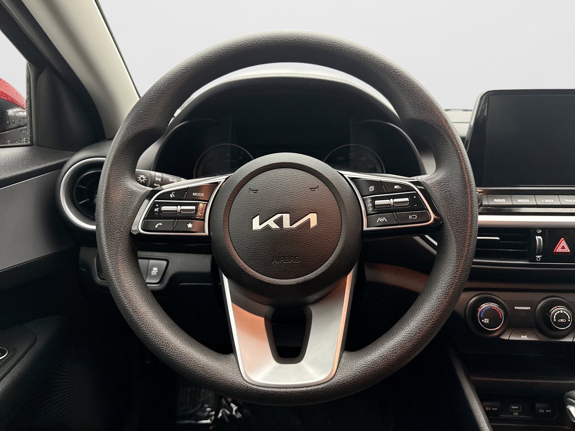 Used 2023 Kia Forte LXS FWD image 12