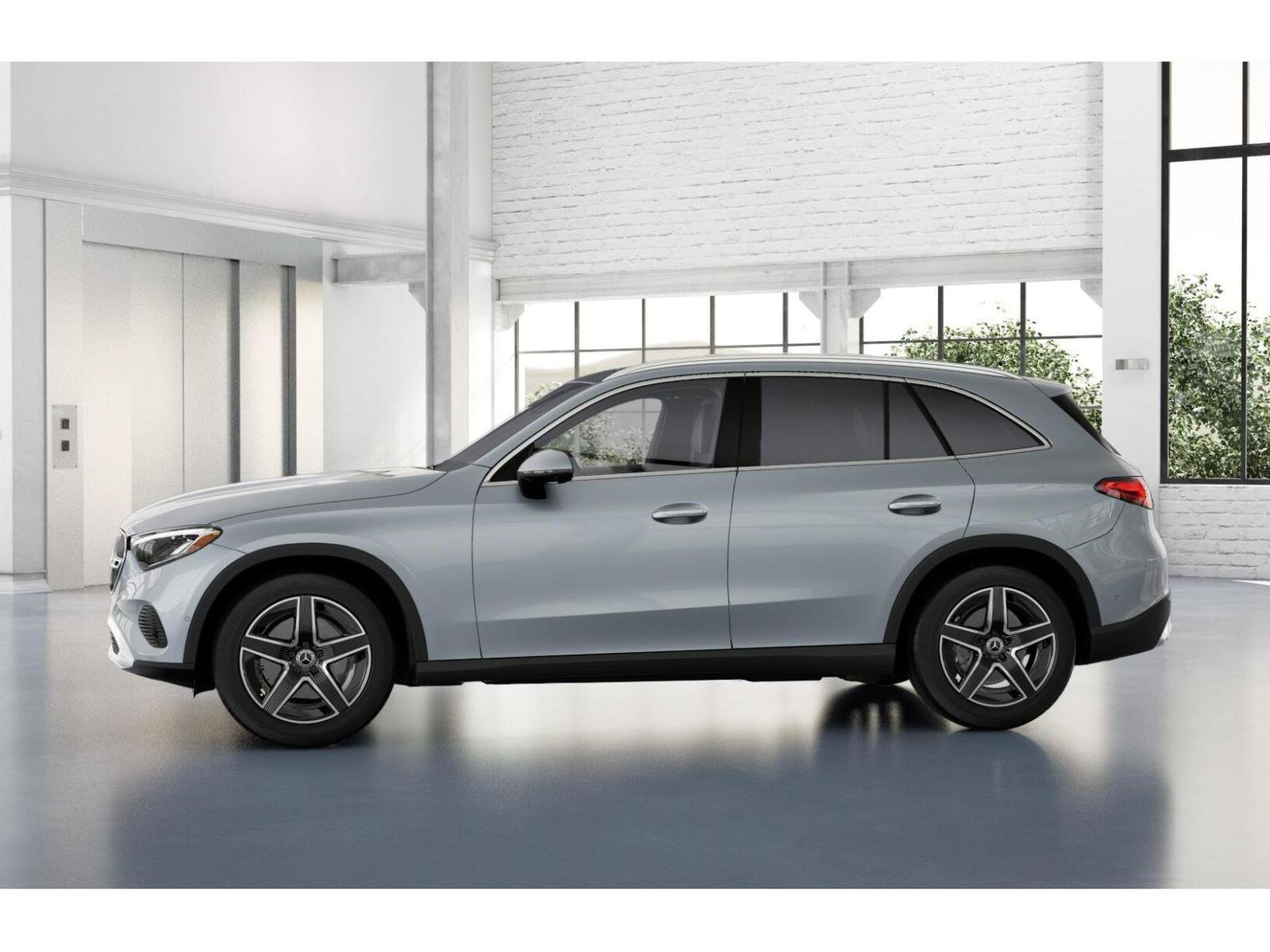 Used 2026 Mercedes-Benz GLC 300 4MATIC image 34